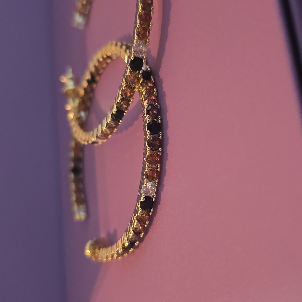 Melinda Maria Heiress 2" Hoops Chocolate Brown Ombre Gold NEW - FIRM ✨️ - Picture 4 of 4